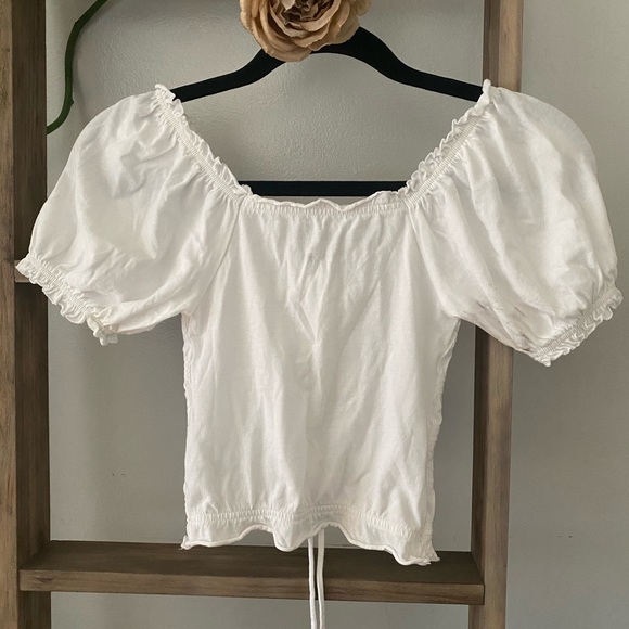 White ruched top - Picture 3 of 3